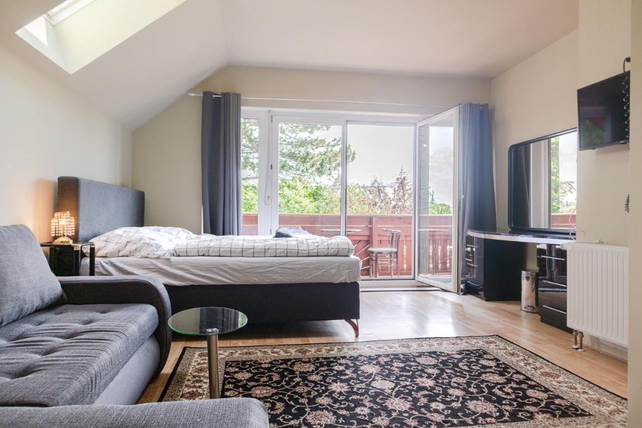 Exquisite Shared Villa - Your Private Room In This Beautiful Home Vienna Esterno foto