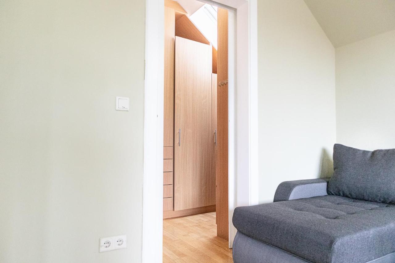Exquisite Shared Villa - Your Private Room In This Beautiful Home Vienna Esterno foto