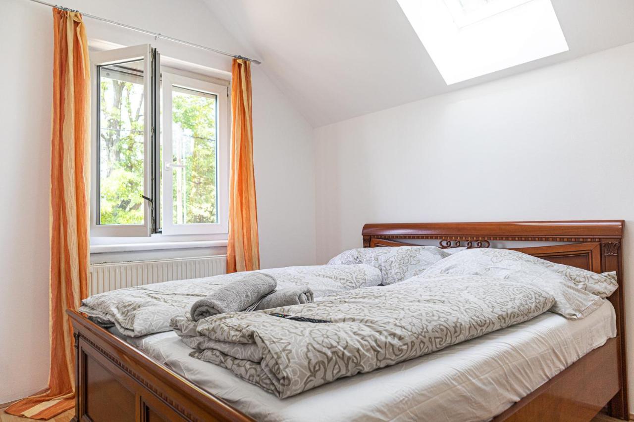 Exquisite Shared Villa - Your Private Room In This Beautiful Home Vienna Esterno foto