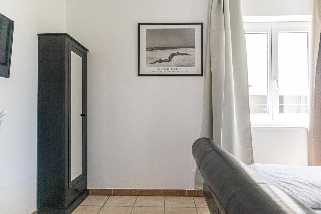 Exquisite Shared Villa - Your Private Room In This Beautiful Home Vienna Esterno foto