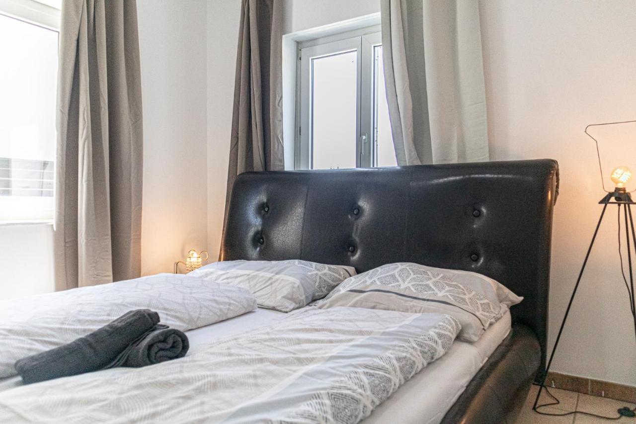 Exquisite Shared Villa - Your Private Room In This Beautiful Home Vienna Esterno foto